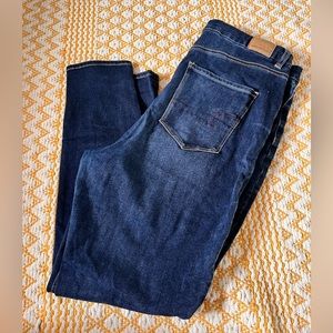 American Eagle Jeans (WILLING TO SELL ALL 7 TOGETHER FOR A DEAL)